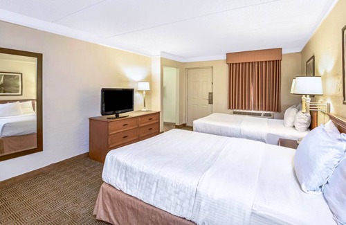 North San Antonio - SAT Hôtel | Coratel Inn & Suites by Jasper Wonderland Comfort 2 Double Bed NS