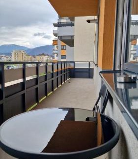 Tractorul Appartement | Coresi Grandis Residence Apartments