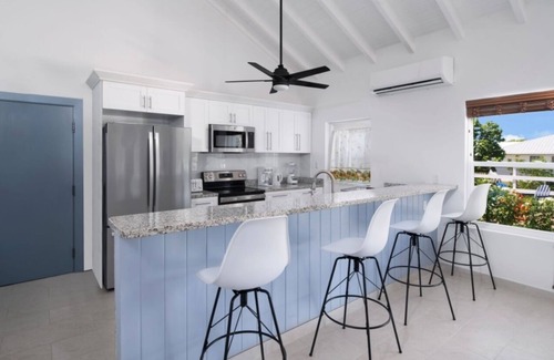Cockburn Town Maison | CorkTree Villa: 2 BDR