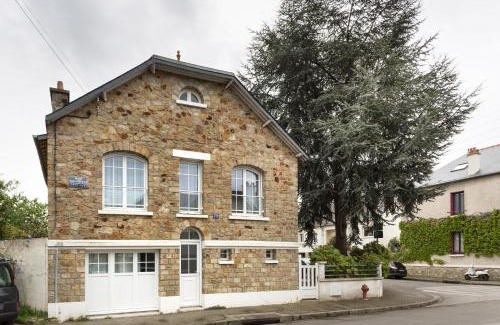 Sainte-Therese - Quineleu Maison | Corneille by Cocoonr