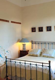 Issigeac Maison | Cornemuse Cottage Une maison entière de 100 m2 avec cuisine, séjour et jardin au centre d'Issigeac