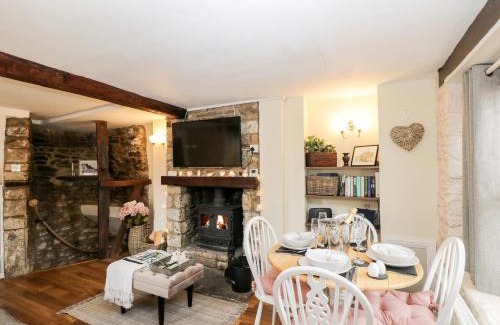 Malmesbury Maison | Corner Cottage