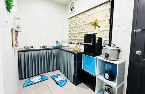 Sandakan Maison | Corner Lot House at Taman Bahagia Batu 7 Sandakan. 2 Minutes to the Airport!