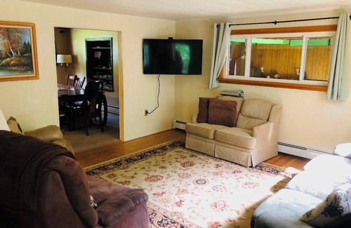 Benton Maison | Cornerstone Escape - Robin Vacation Rentals