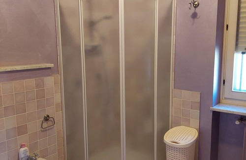 Airasca Appartement | Cornflower: Beautiful accommodation located on the second floor of a small apartment building