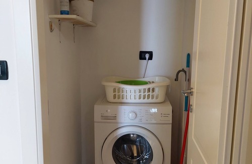 Airasca Appartement | Cornflower: Beautiful accommodation located on the second floor of a small apartment building