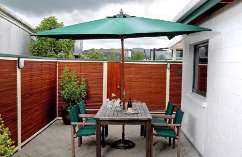 Coromandel Chalet De Ski | Coromandel Central Cottage Luxury w Spa