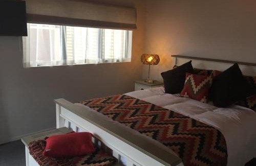 Coromandel Chalet De Ski | Coromandel Central Cottage Luxury w Spa