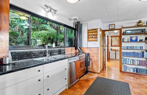 Coromandel Cottage | Cottage Coromandel - Romantique Rustique - vue sur la mer