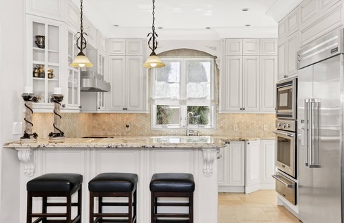 Corona del Mar Villa | Villa de plage de luxe d'inspiration française