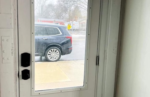 Lake Station Appartement | Corporate Loft near Merrillville/Crown Point