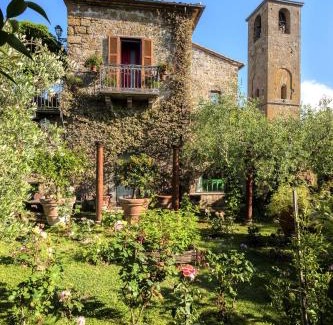 Civita di Bagnoregio Lit Et Petit-Déjeuner | Corte della Maestà Antica Residenza