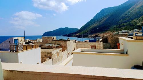 Marettimo Maison | Cortile Via San Simone Marettimo