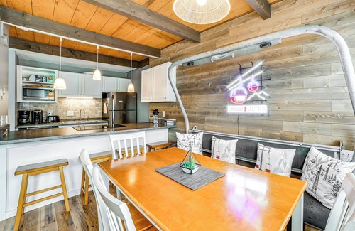 Blodgett Mills Maison | Cortland Townhome - Walk to Greek Peak Mtn Resort!