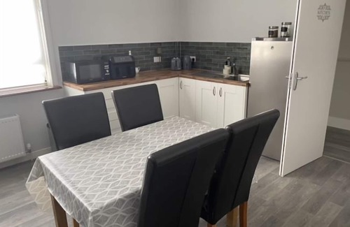 Roscoe Appartement | Cortoon Inn, Double Room 3 (1 DBL)