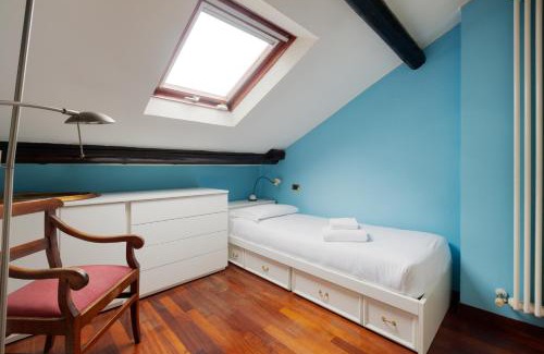 Quartiere Mazzini Appartement | Corvetto M3 - Roomy Apt on 2 Levels