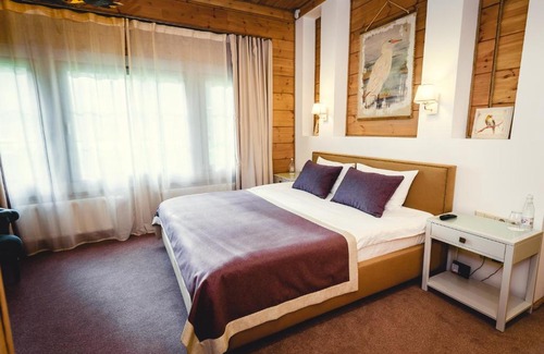 Denisovo Hôtel | Cosmos Collection Izumrudny Les Hotel