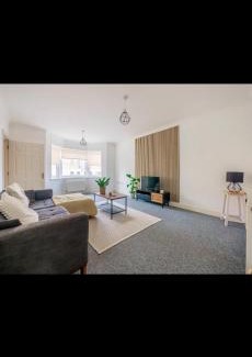 Hockley Appartement | Cost Village flat in Hockley