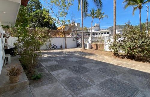 Los Ayala Maison | Costa Ayala casa para 18 personas a cuadra y media de la playa