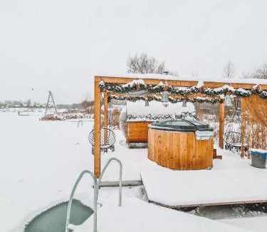 Kryspinow Appartement | Costa del Kryspi Całoroczne Domy na Wodzie