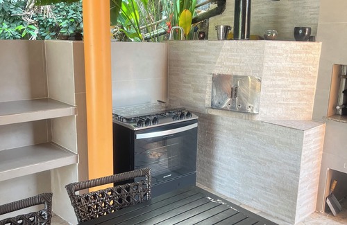 Guarutuba Maison | COND. COSTA DO SOL / GUARATUBA, PISCINE, 4 SUITES + 2 LAVABOS, WIFI.