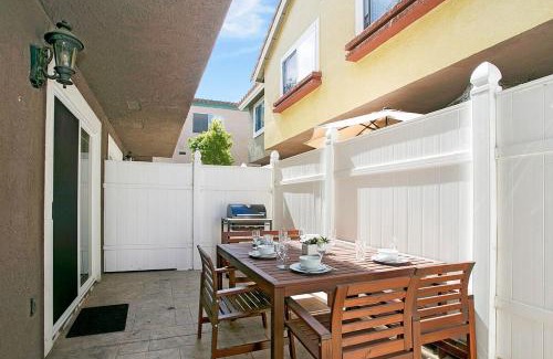 Westside Costa Mesa Maison | Costa Mesa -Newport- Patio - Free Parking-CM-2