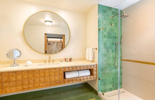 Herradura Station Balnéaire | Costa Rica beach resort by Marriott, right next to Marina