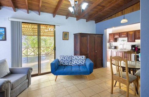 Esterillos Centro Appartement | Superbe appartement avec une tres belle vue a 2 minutes de marche a la plage.