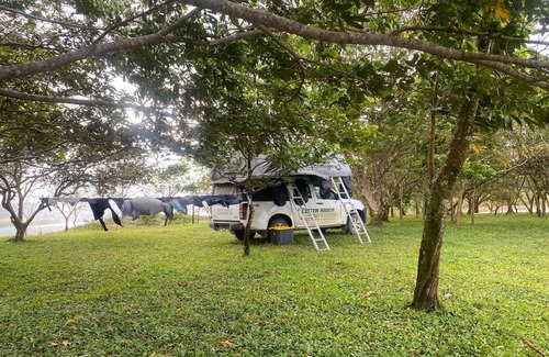 Carrillos Maison | Costa rider campervan family