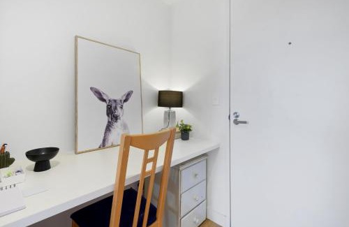 Flemington Appartement | Cosy 1-Bed with Private Balcony By Showgrounds