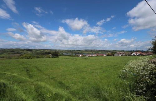Langford Maison | Cosy 1-bedroom cottage next to Combe Lodge Venue