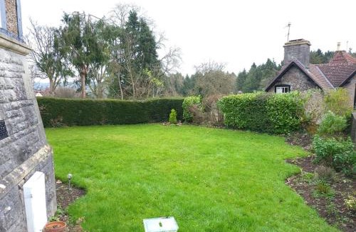 Langford Maison | Cosy 1-bedroom cottage next to Combe Lodge Venue
