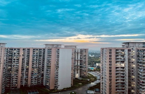 Sector 70 Appartement | Cosy 1 Bedroom in a 3 BHK Apartment in the Heart of NOIDA!!!
