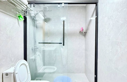 Thompson Estate Appartement | Cosy 1 br furnished rental near Junction mall in Lavington area Nairobi city.