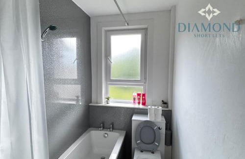 Gourock Appartement | Cosy 2 Bed Flat in Great Location - Close to Gourock Bay, Pool and Gym nearby, Golf Club, Ferry, Supermarket, Restaurants