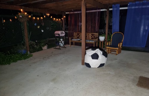 Pillar Valley Cabine | Cosy 2 bedroom cabin, with private fully fenced yard and alfresco area.