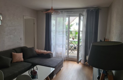 Le Blanc-Mesnil Appartement | Cosy appartement T2 parking possible et à 20mn de Paris centre en train.