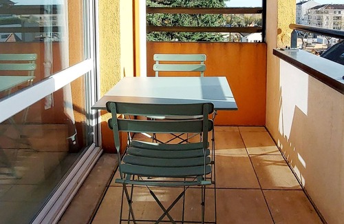 Villefranche-sur-Saone Appartement | Appartement 2 pièces cosy - Centre Villefranche-sur-Saône avec piscine & garage