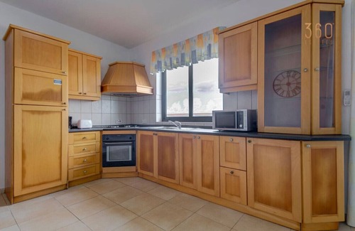 Siggiewi Appartement | Cosy 2BR penthouse with private balcony