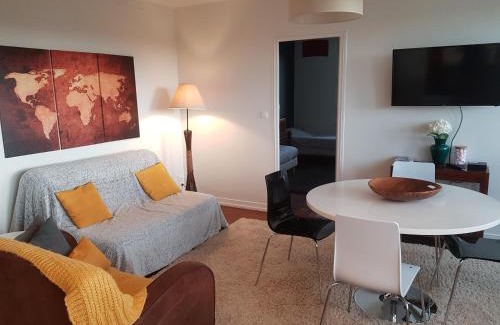Nogent-le-Rotrou Appartement | Cosy 3 pièces dernier étage ultra lumineux avec Netflix à 5 minutes à pied de la gare