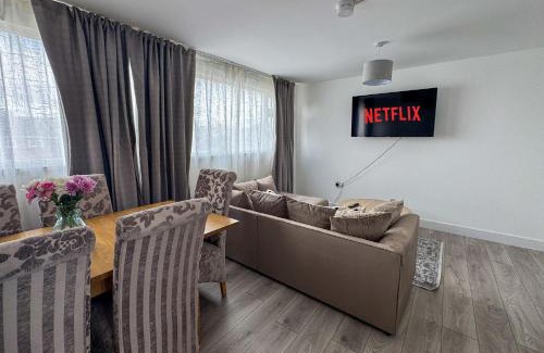 Tewkesbury Appartement | Cosy 3BR Flat With Free Parking Near Marina
