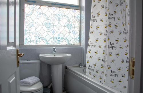 Tewkesbury Appartement | Cosy 3BR Flat With Free Parking Near Marina