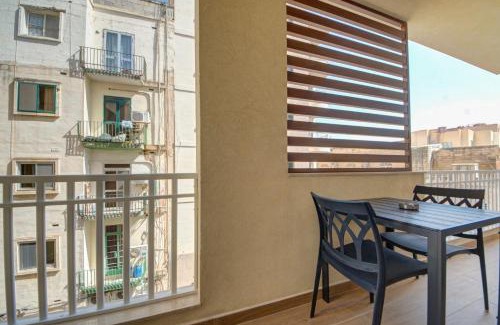 Il-Balluta Appartement | Cosy 3BR home with Private Terrace in Sliema by 360 Estates