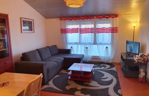 Casteljaloux Appartement | Appartement cosy et climatisé proche des Bains de Casteljaloux 5min CenterParcs