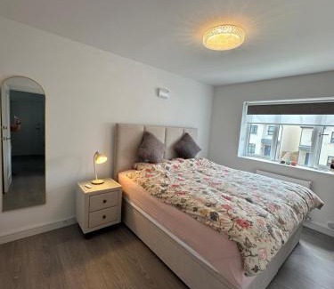 Ahascragh Maison | Cosy and beautiful home Vegetarians only
