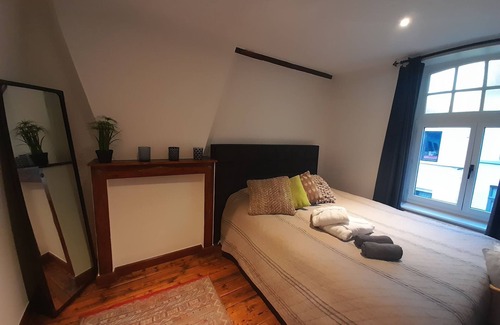 Historical Center Bruges Lit Et Petit-Déjeuner | Cosy and historical house/rooms in center Bruges with sunny city garden.