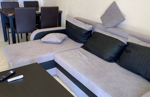 Colonarie Appartement | Cosy and Modern Apartment 5 mins from Argyle International Airport.