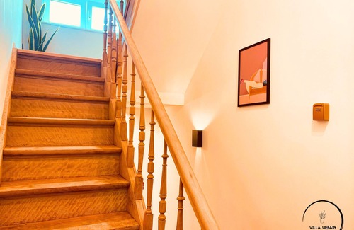 Assebroek Villa | Cosy and smart, new room - a short walk from city centre