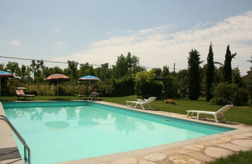 Castiglion Fiorentino Appartement | Agréable appartement pour 2 personnes avec piscine, WIFI, TV et animaux admis, près de Cortone