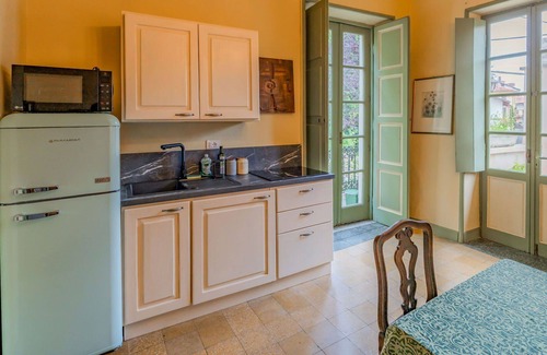 San Giorgio Canavese Appartement | Joli appartement pour 6 personnes avec WIFI, TV, balcon, animaux admis et parking